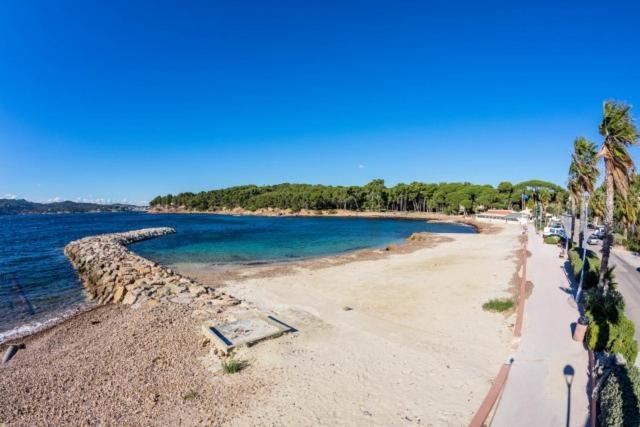 Appartement climatisé avec jardin et plage à 250m Saint-Mandrier-sur-Mer Exterior foto